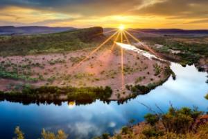 中国球队全力拼搏，铁心出击